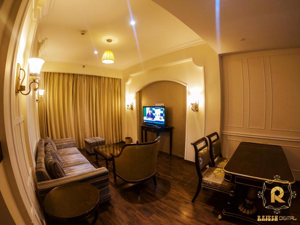Golden Galaxy Hotels And Resorts Делі Екстер'єр фото