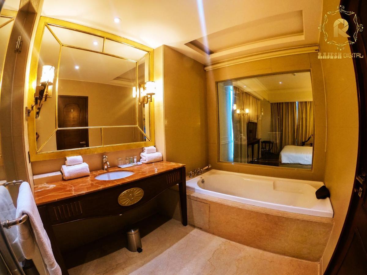 Golden Galaxy Hotels And Resorts Делі Екстер'єр фото